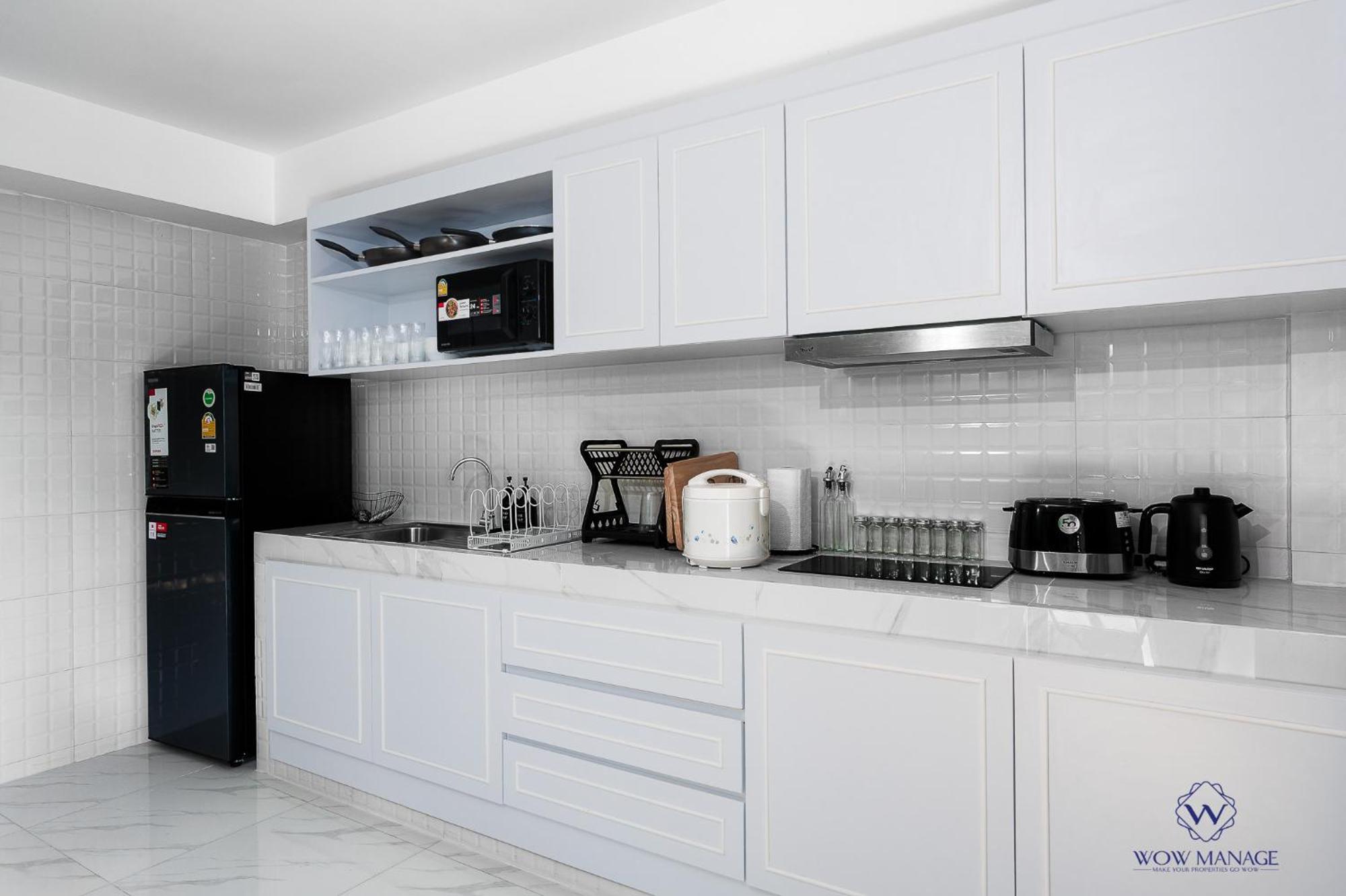 Enjoy Sunset Rainbow Alley - Wow Townhouse At Patong Hill Extérieur photo